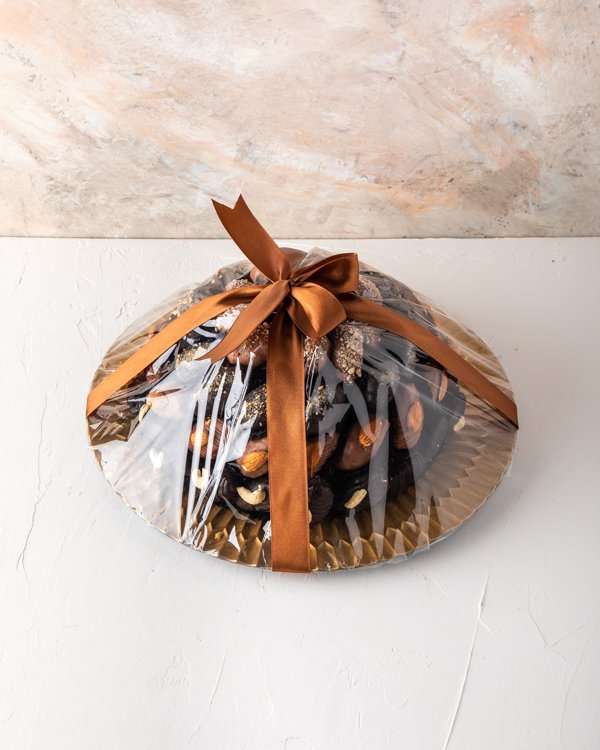 Luxury Assorted Dates Gift Arrangement