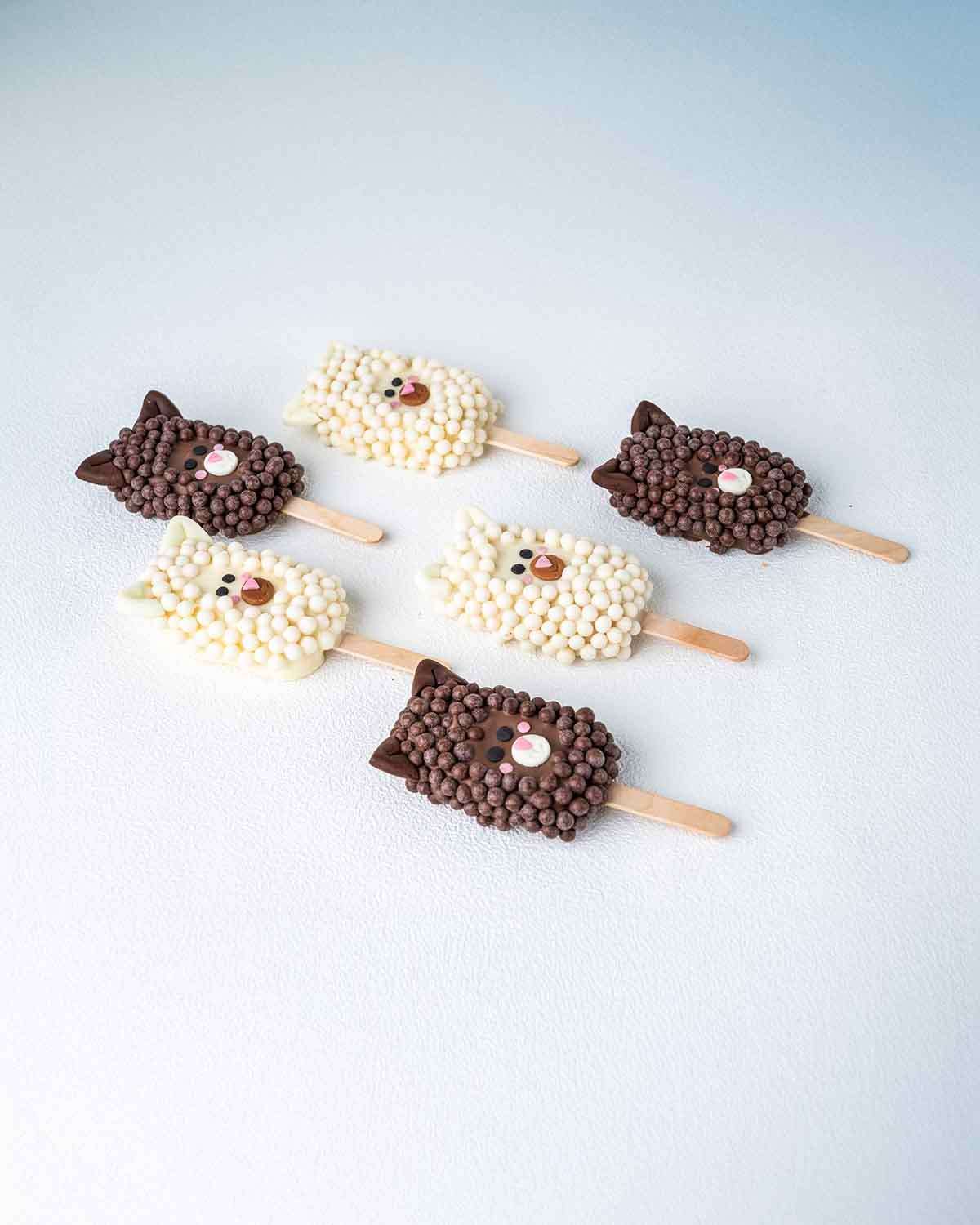 6 Sheep White and Dark Chocolate Cakesicles