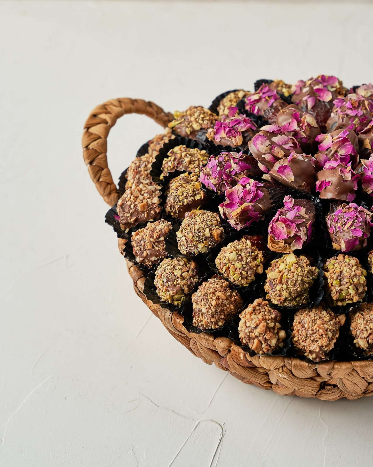 Luxury Dates Chocolates Gift Arrangement