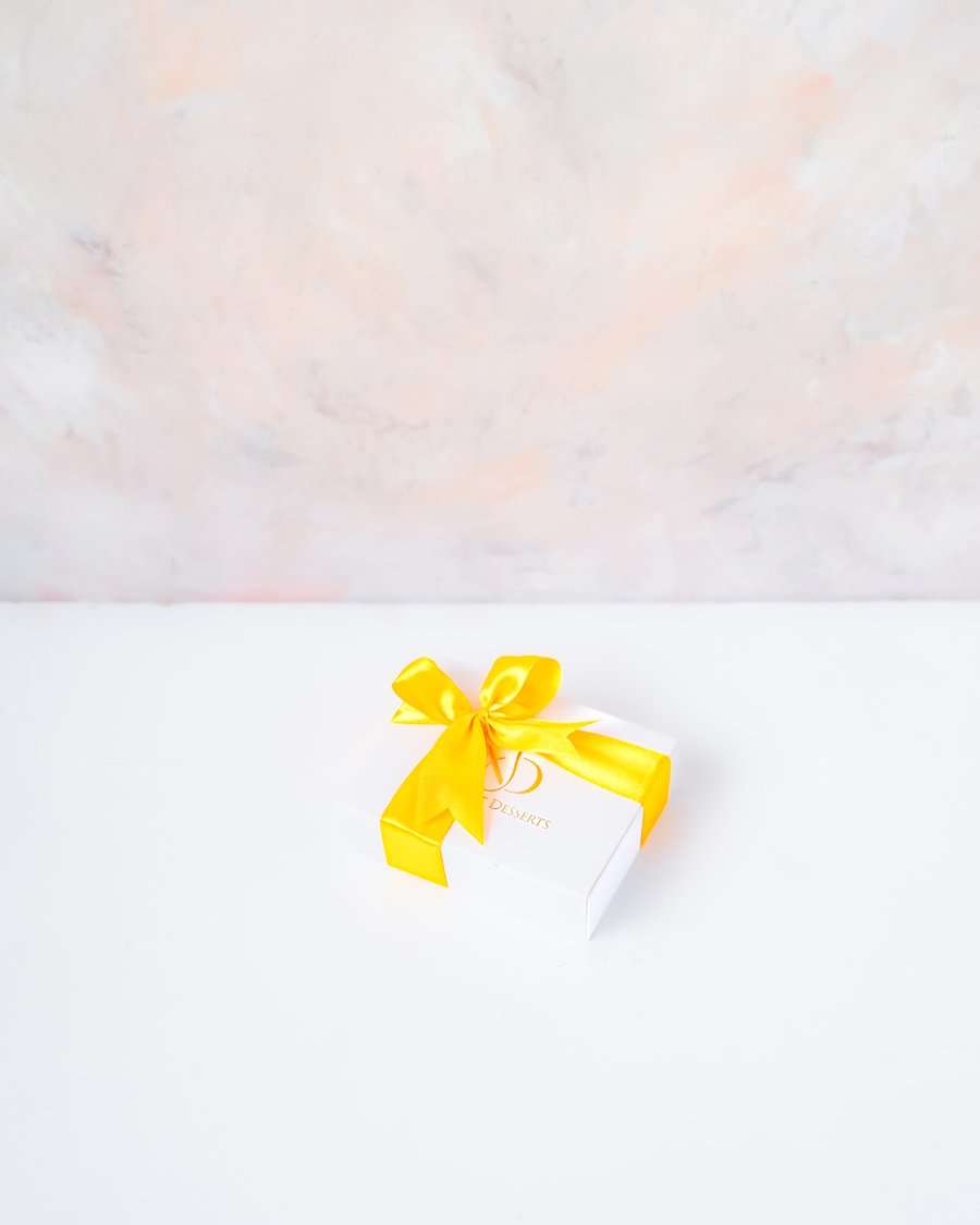 4 Mini Eggs by NJD