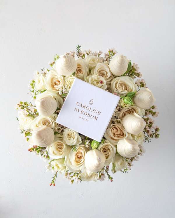 Isa Earrings Hamper by NJD