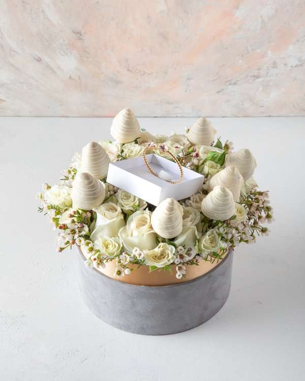Petite Drop Bracelet Hamper by NJD