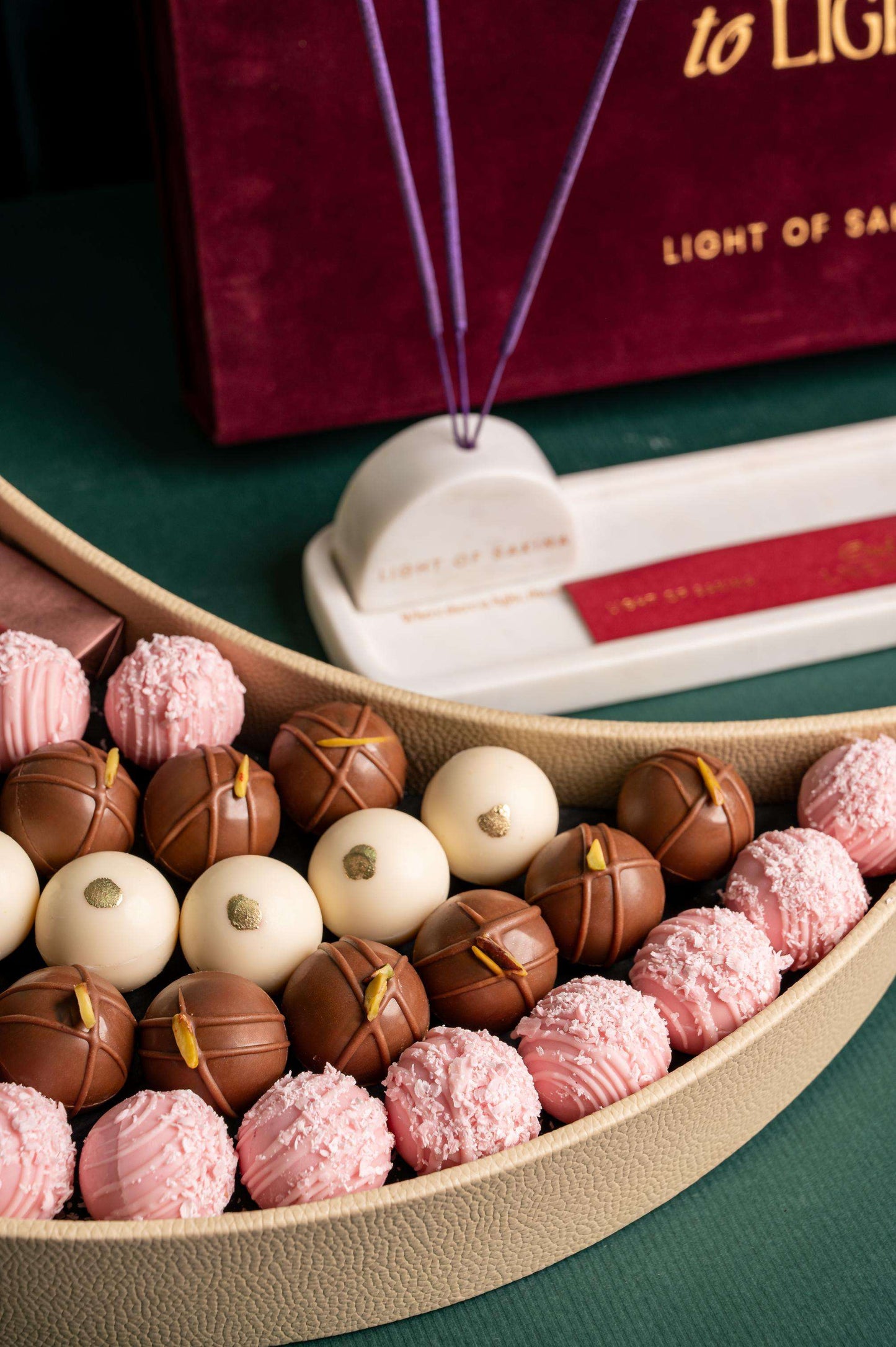 Journey to Light x Eid Crescent Chocolates Gift Set