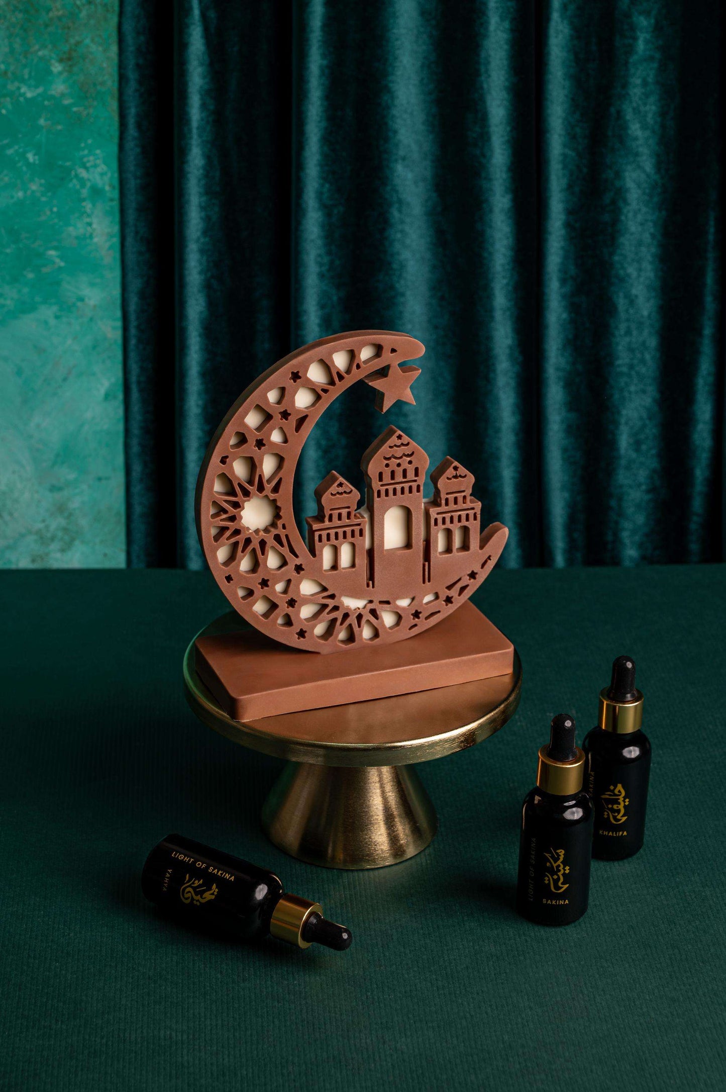 Rayyan 99 x Signature Crescent Chocolate Gift Set