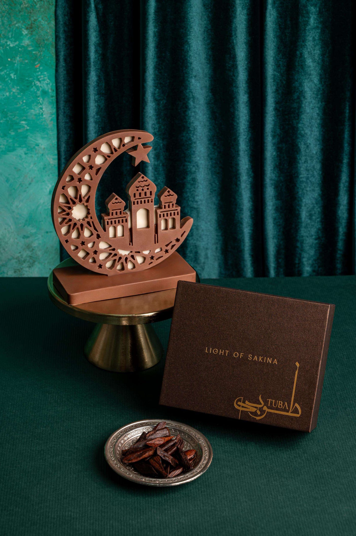 Tuba x Signature Crescent Chocolate Gift Set