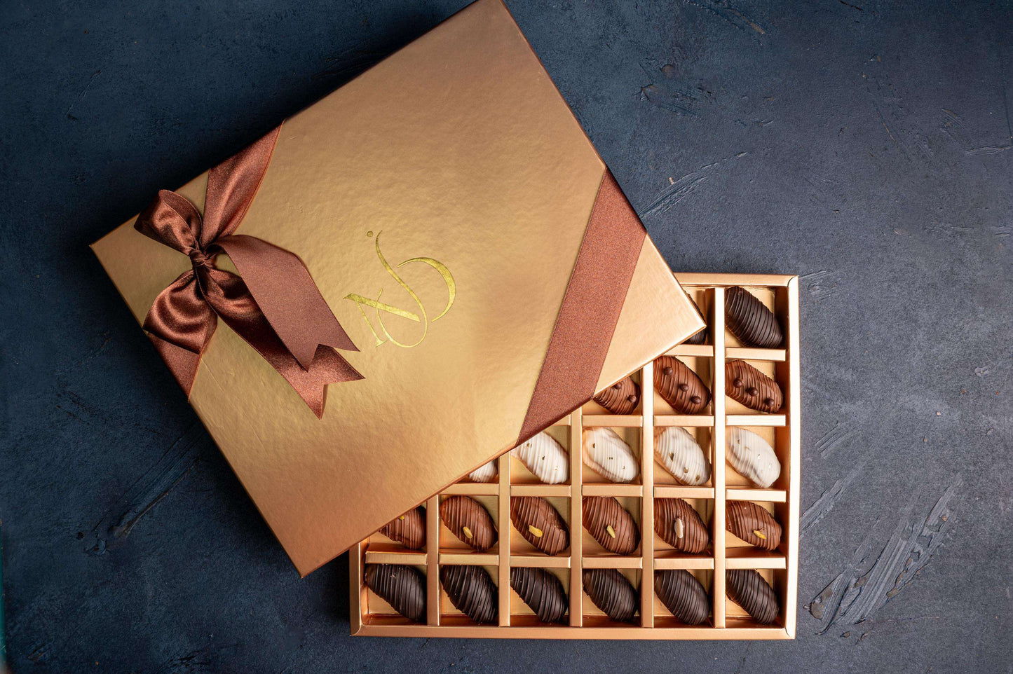 Scent of Medina x Premium Dates Gift Set