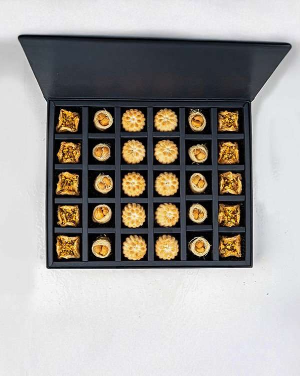 Assorted Baklawas 30pcs Gift Box