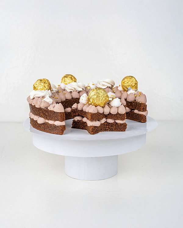 1Kg Chocolate Mocha Crescent Cake
