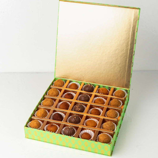 25 Ladoo's, Gulab Jamun and Truffles Gift box