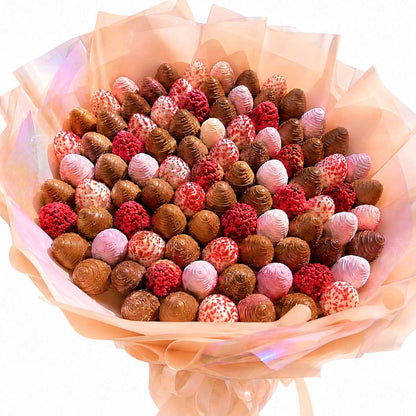 Grand Ruby & Red Velvet Chocolate Strawberry Bouquet – 100 Pieces