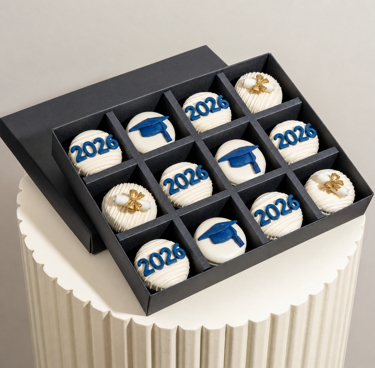 White Chocolate Graduation Theme Oreos by NJD
