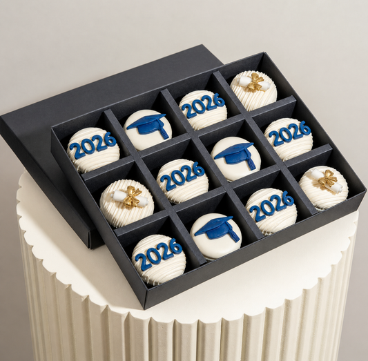 White Chocolate Graduation Theme Oreos by NJD