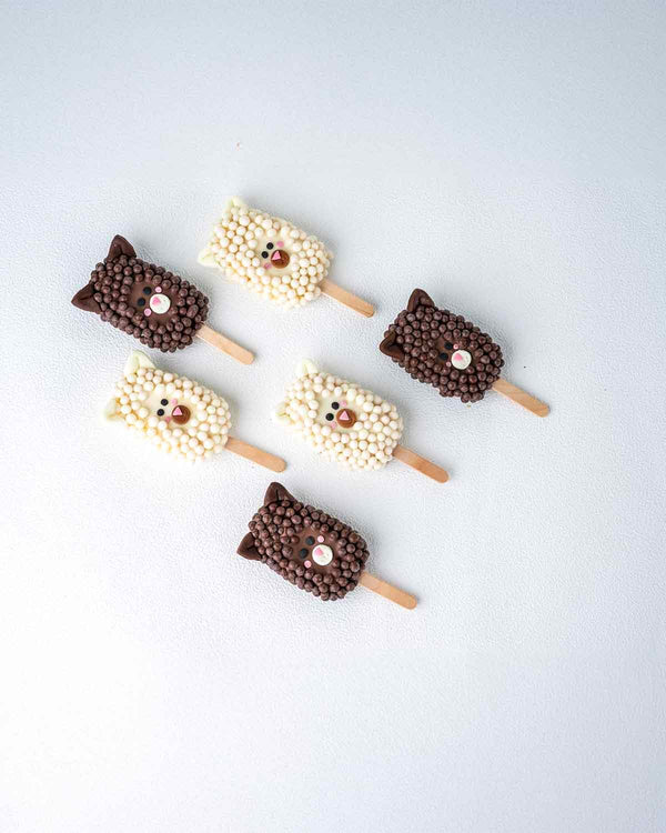 6 Sheep White and Dark Chocolate Cakesicles