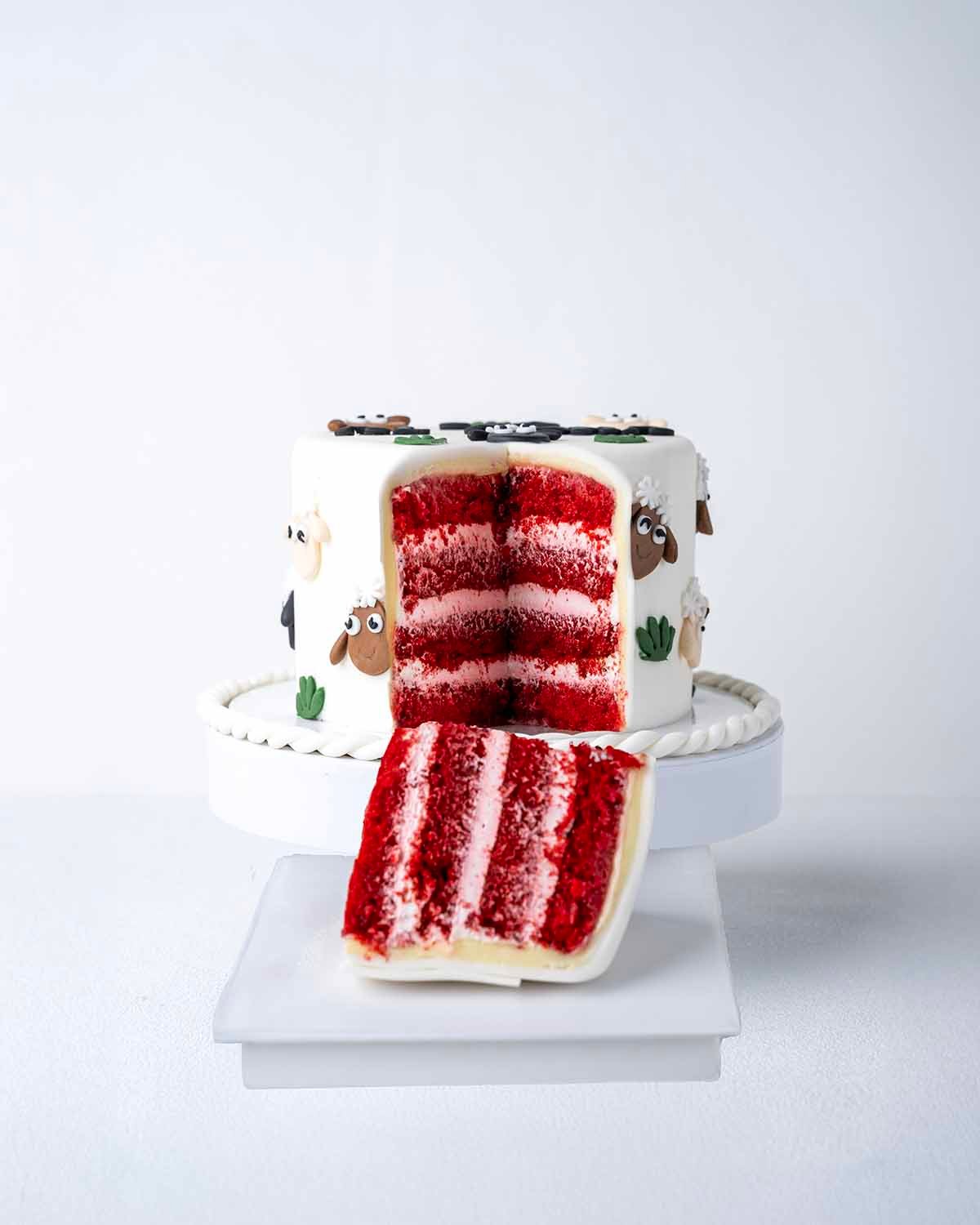 1kg EID Cake by Cravings Café