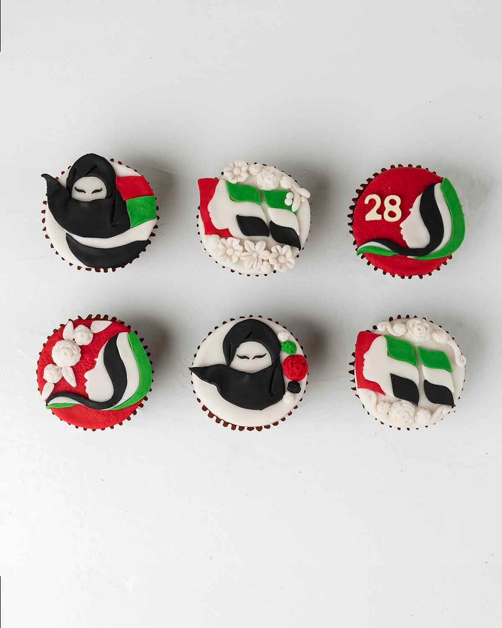 Emirati Women's Day Cupcakes