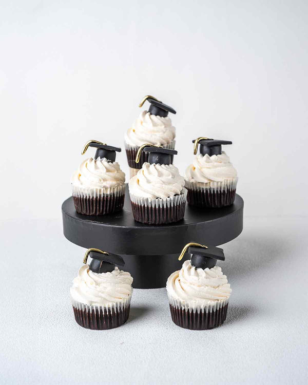 Graduation Theme Cupcakes