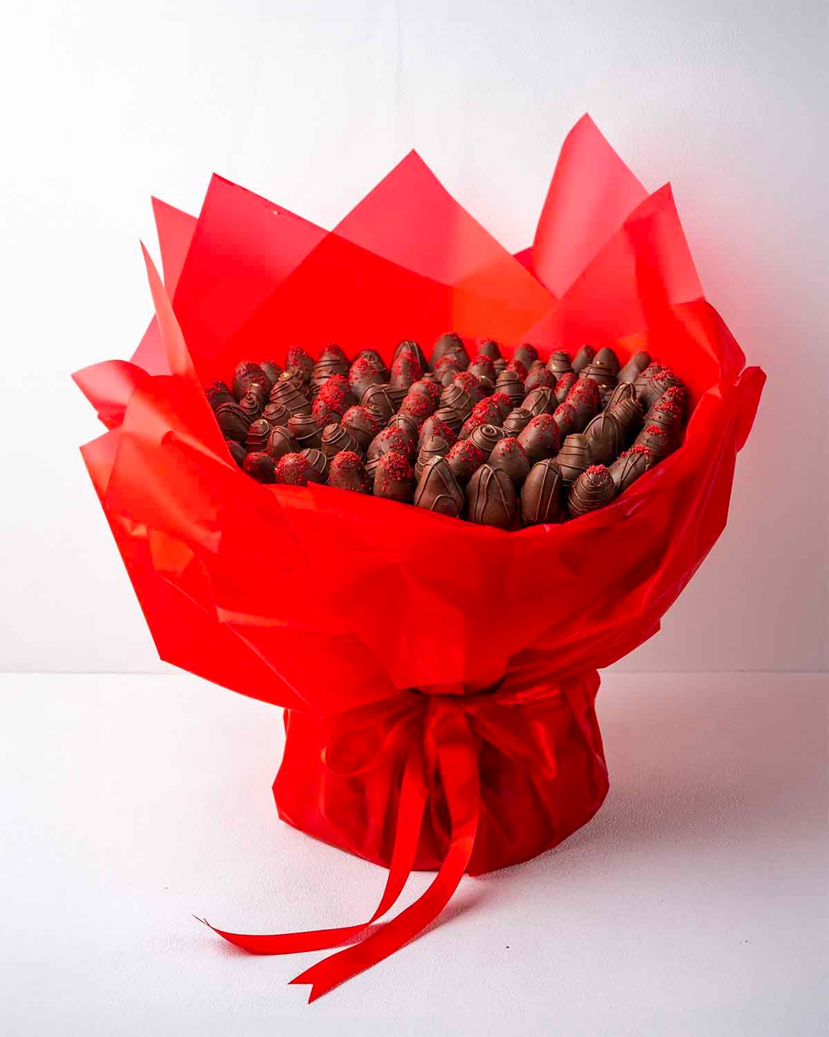 100 Milk Chocolate Strawberry Bouquet Cravings Café