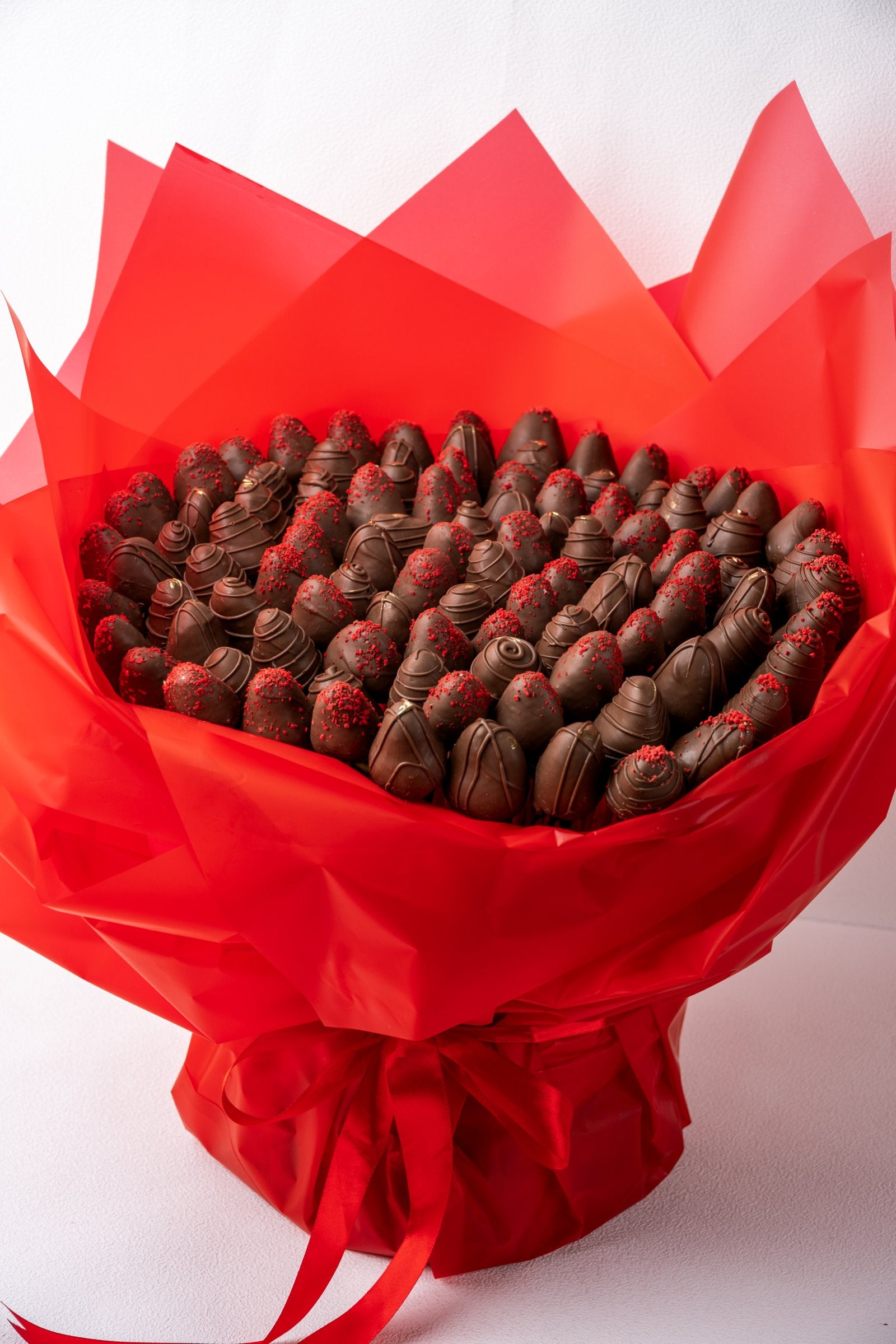 100 Milk Chocolate Strawberry Bouquet Cravings Café
