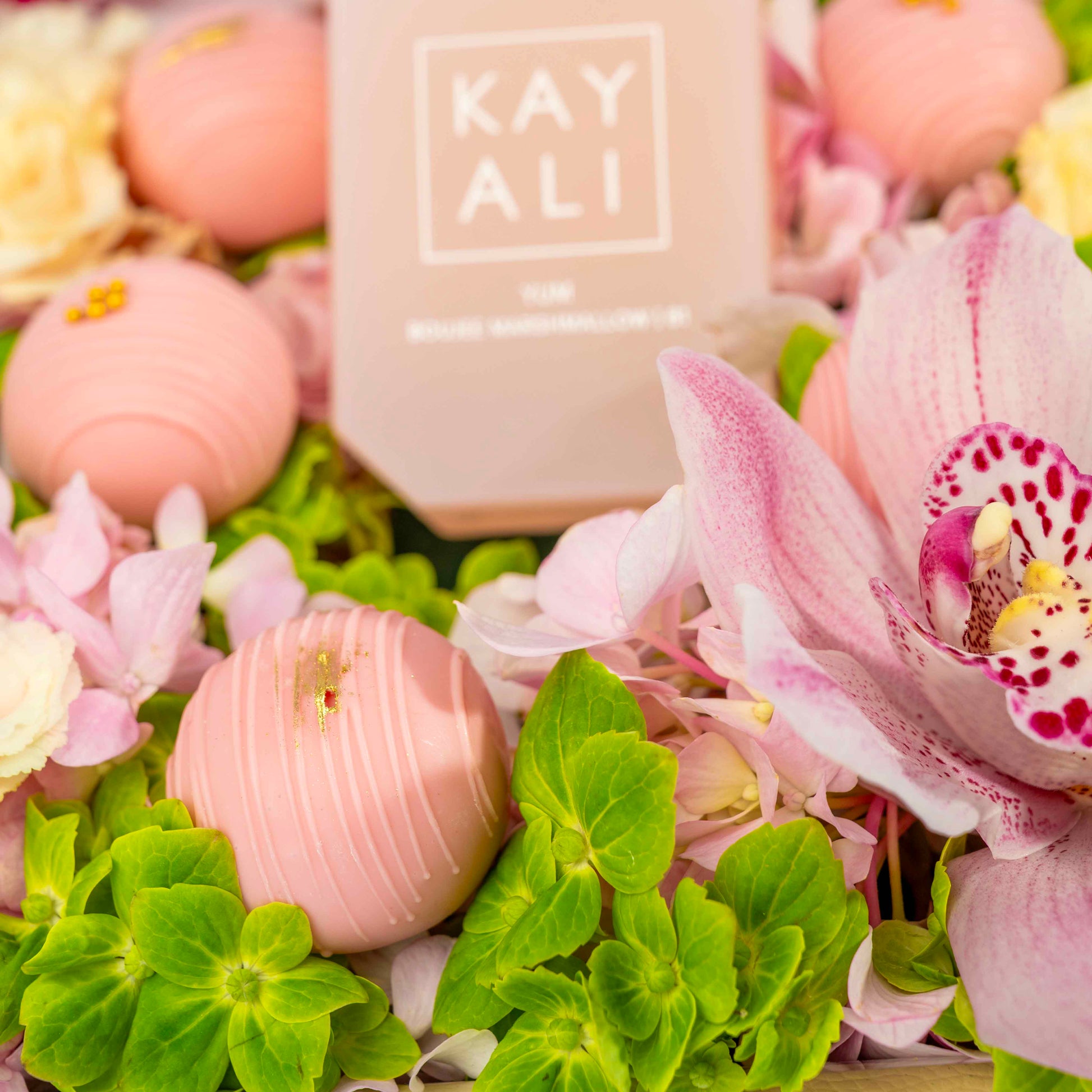 Yum Marshmallow | 81 Gift Hamper by NJD x Kayali