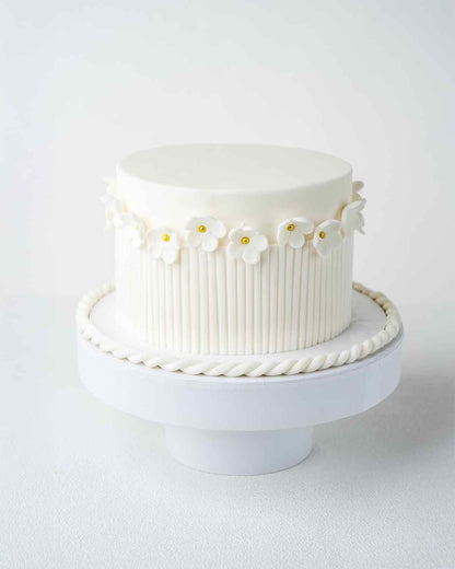 1kg White Cake by NJD