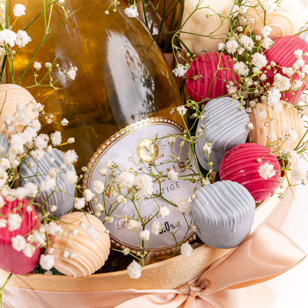 Chocolates, Roses and Bubbly Valentines Gift Hamper by NJD