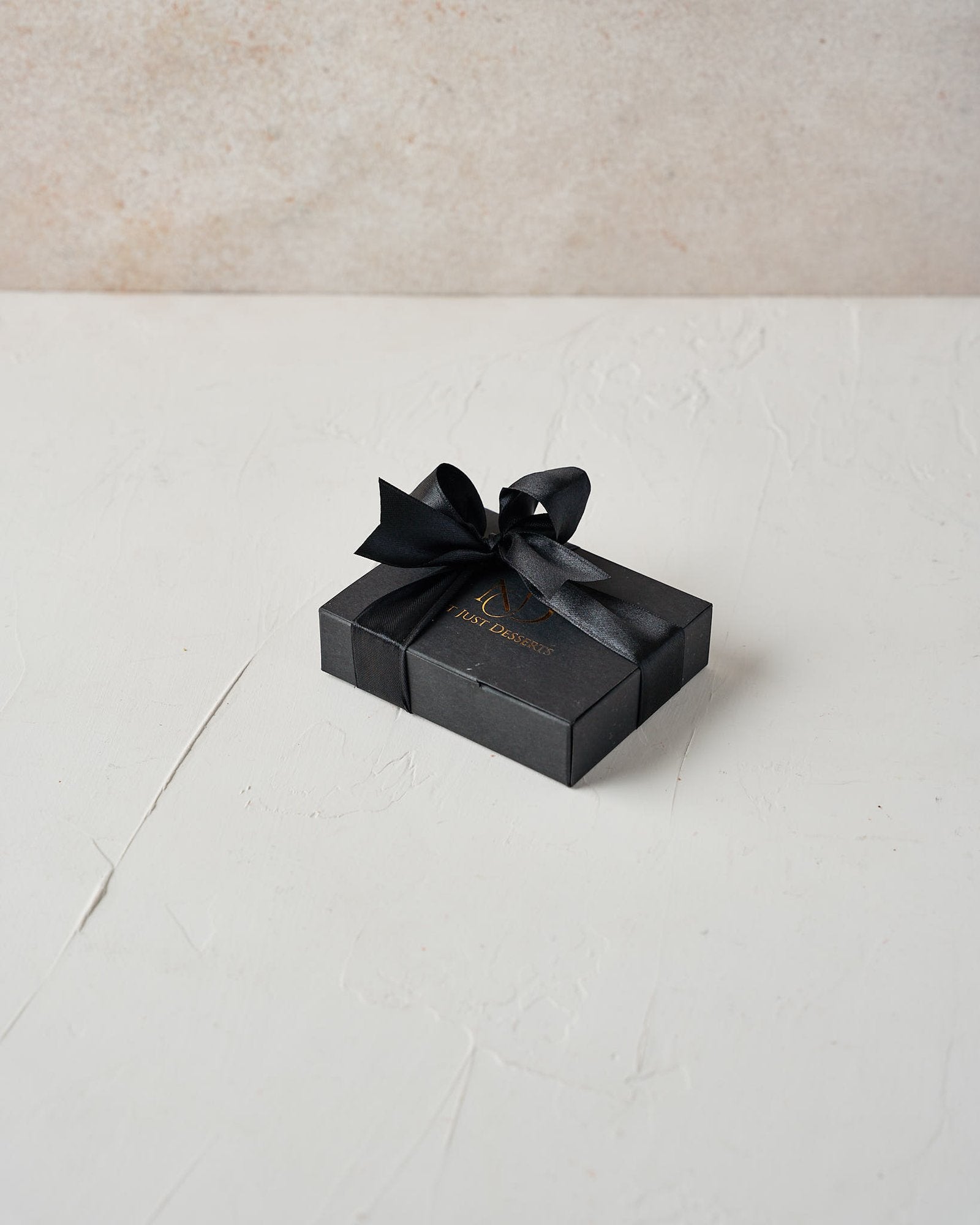 Small Dates and Bonbon Box