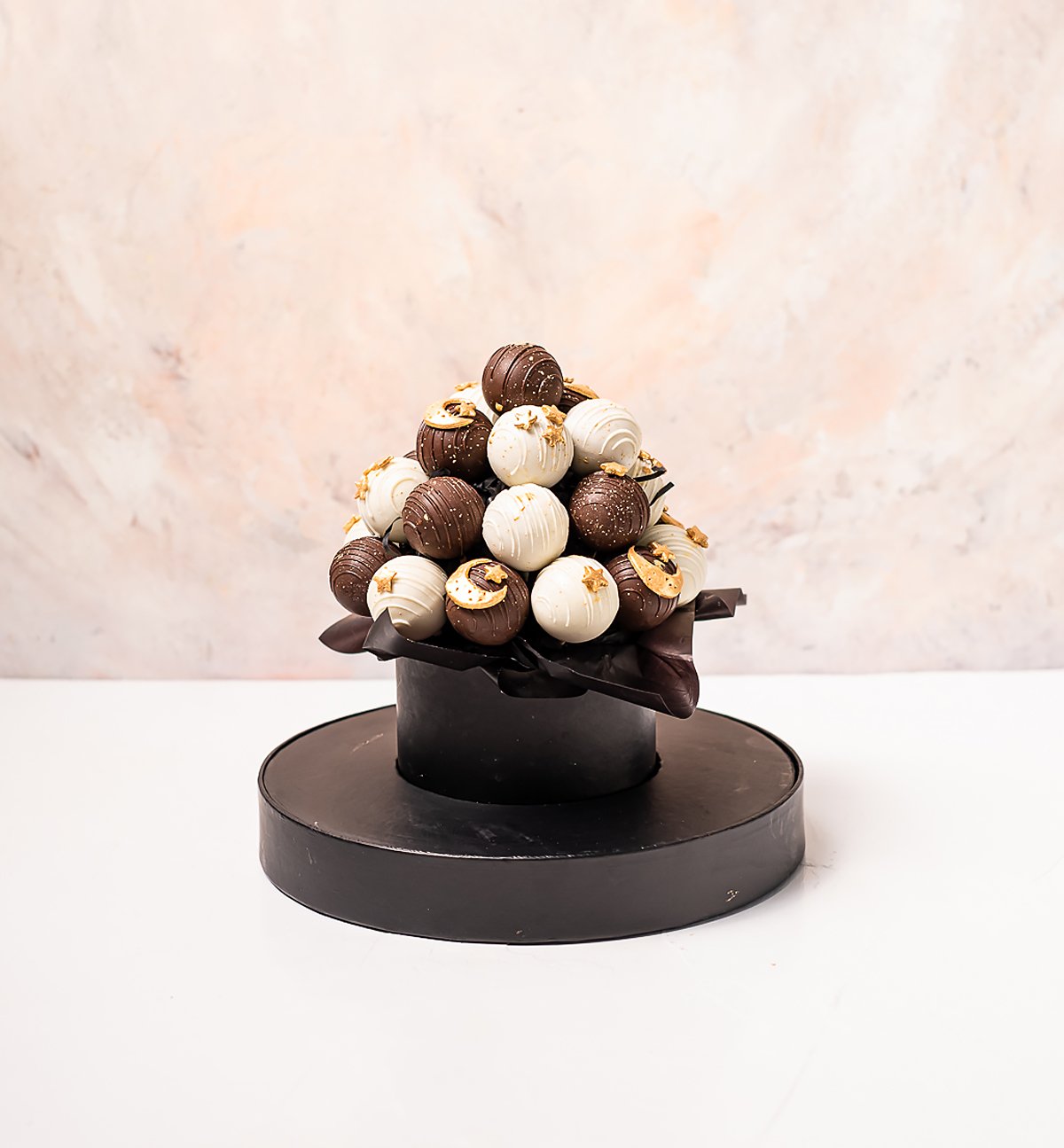 25 Cake Pops by NJD