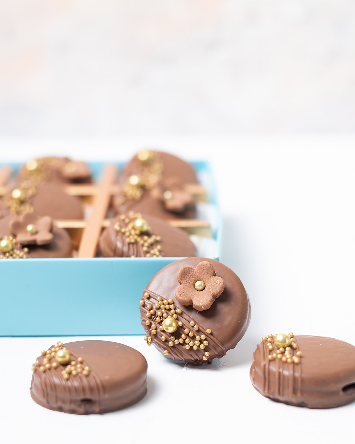 Chocolate Covered Oreos by NJD