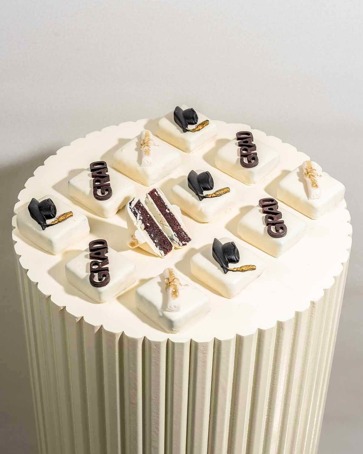 Graduation Cake Bites 2026 by NJD