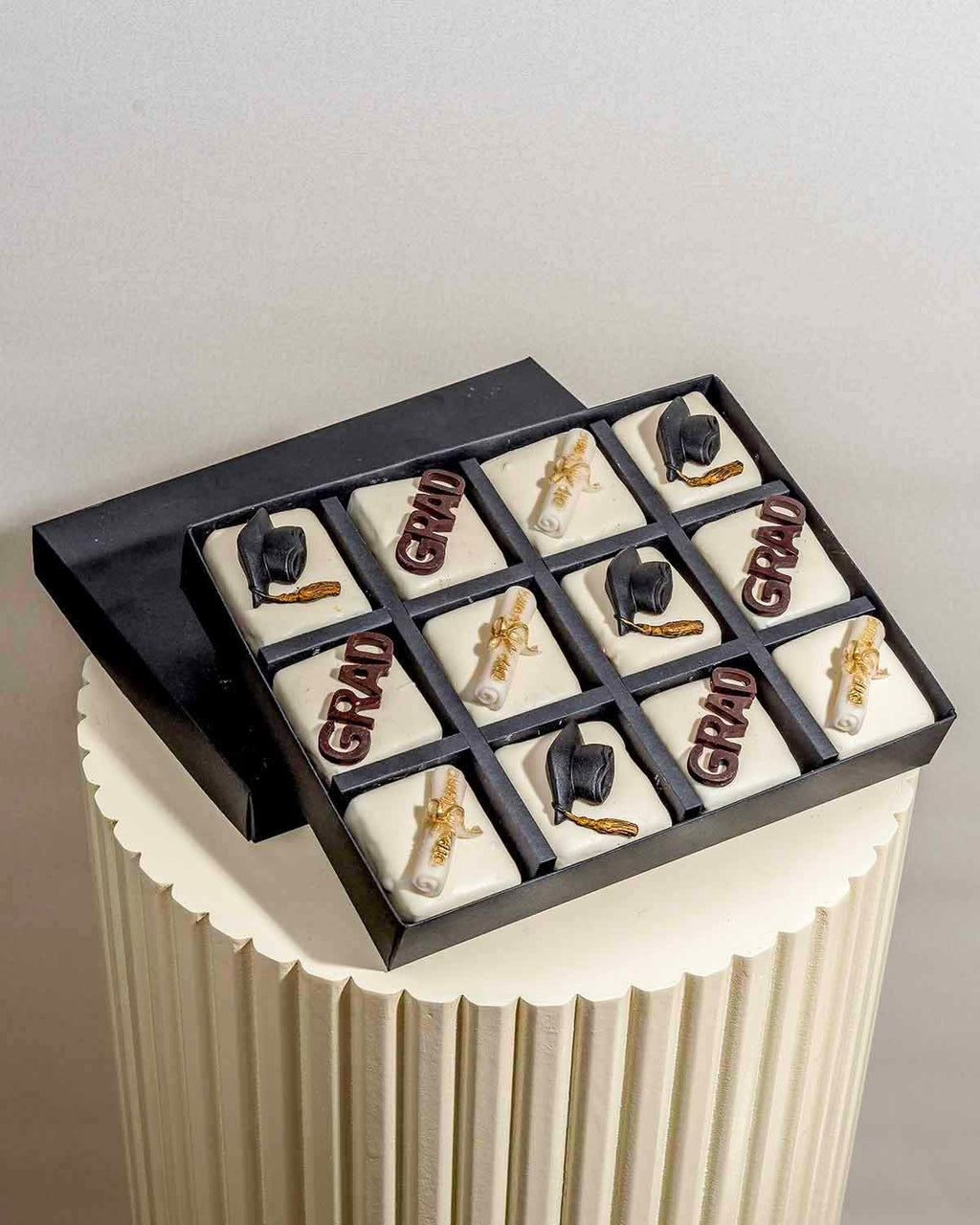 Graduation Cake bites 2024 by NJD