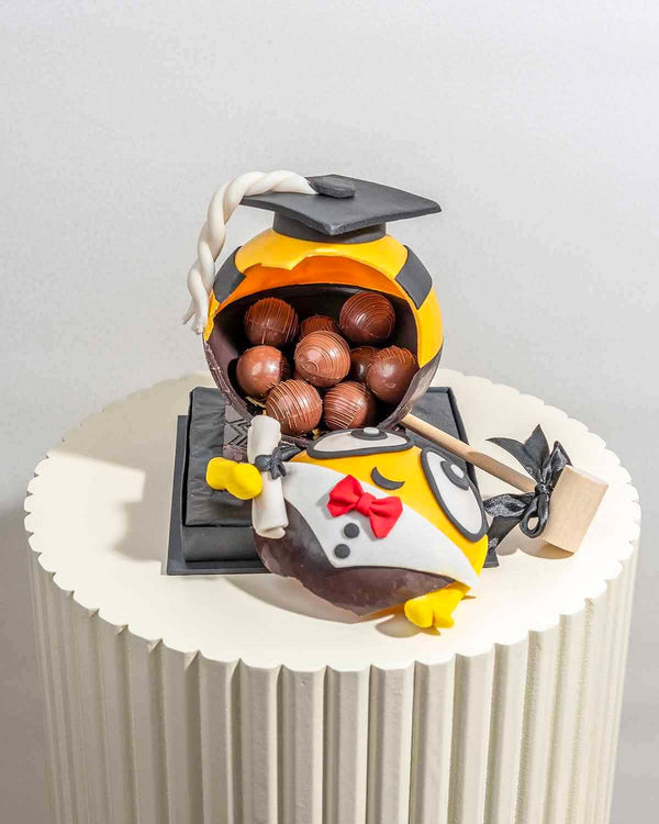 Graduation Theme Minion by NJD