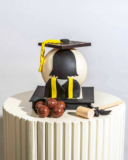 Graduation Theme Smash Ball Gift by NJD