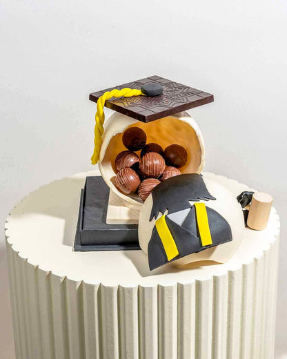 Graduation Theme Smash Ball Gift by NJD