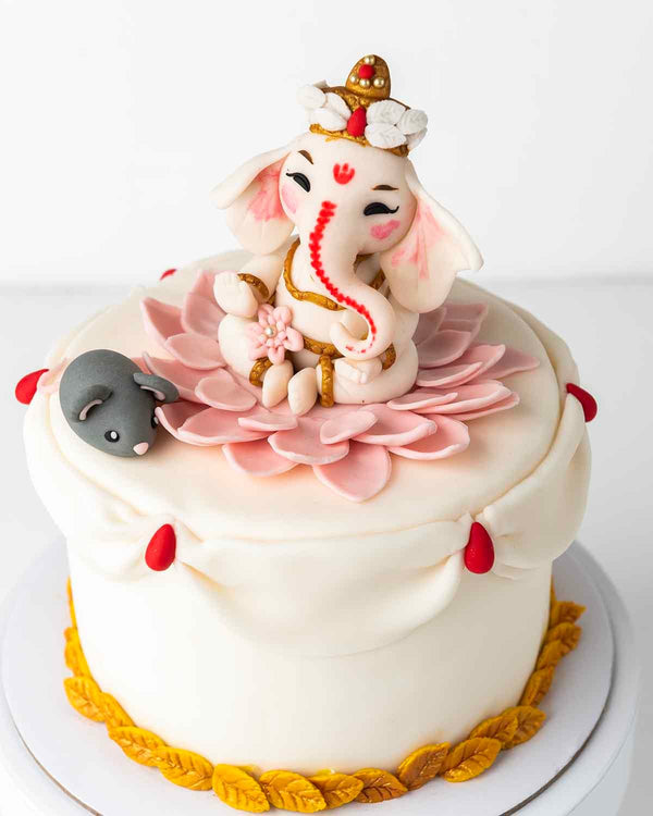 Ganpathi and Mouse Theme Cake by NJD
