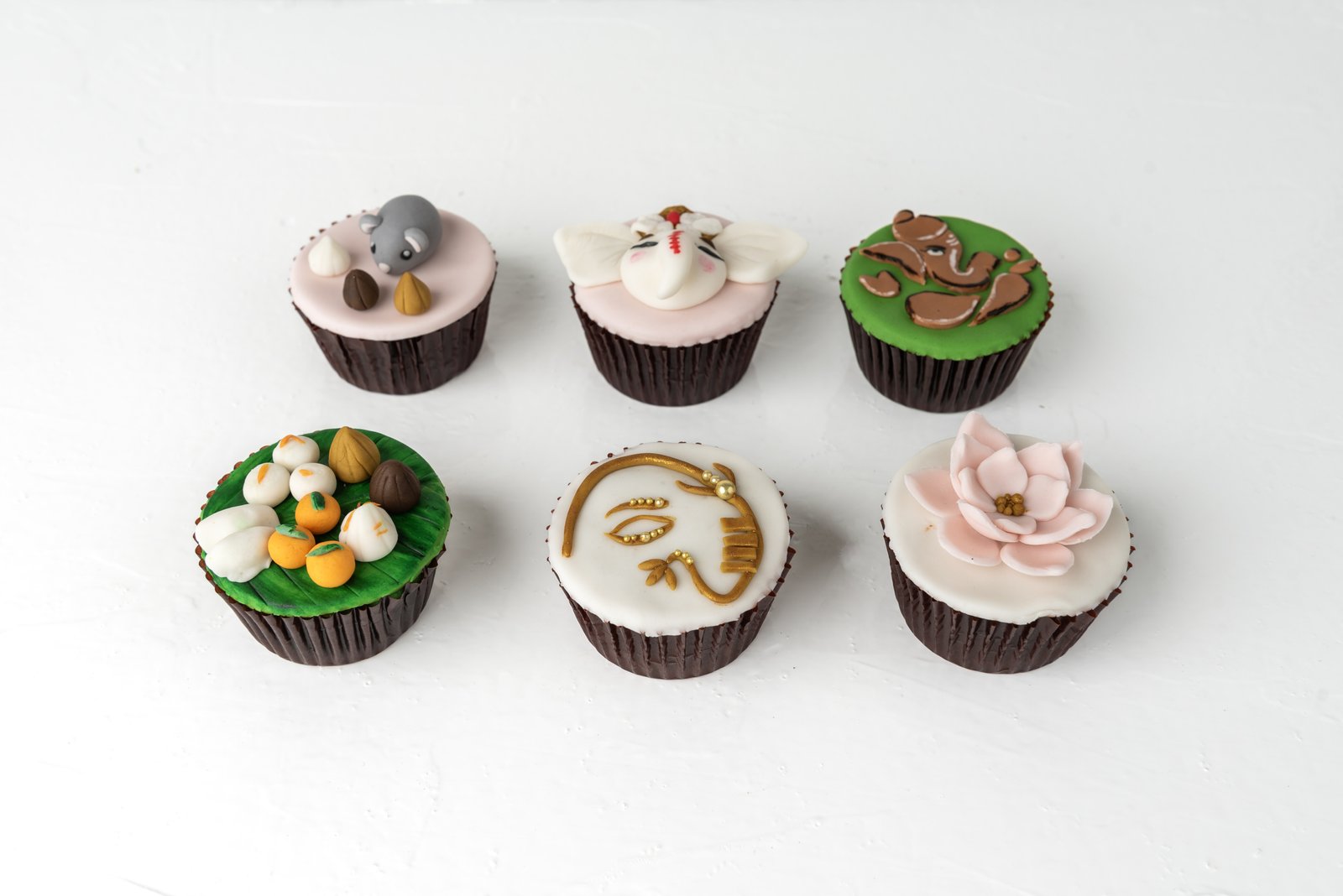 6 Ganesha Theme Cupcakes by NJD