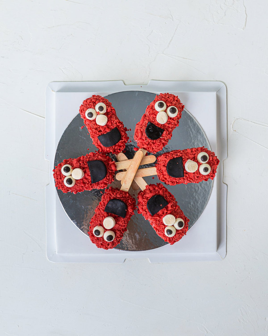 Halloween Cakesicles by NJD