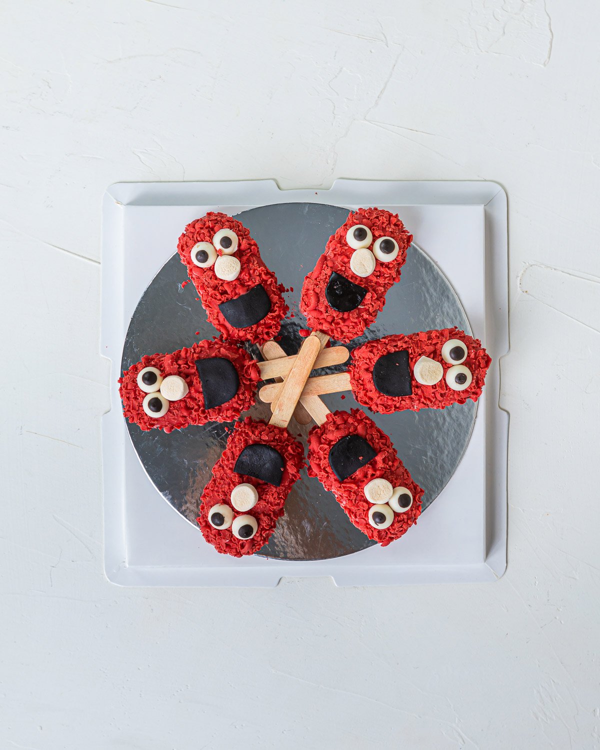 Halloween Cakesicles by NJD