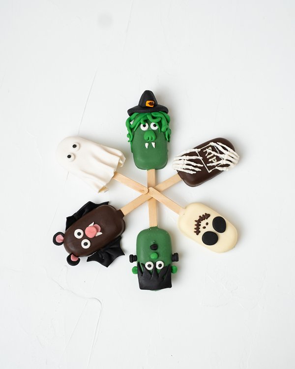 Assorted Halloween Cakesicles by NJD