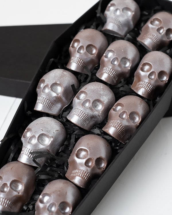 Skull Gotta Shine by NJD