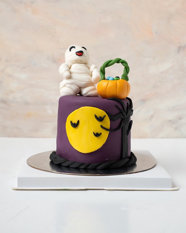 The Halloween Cake by NJD