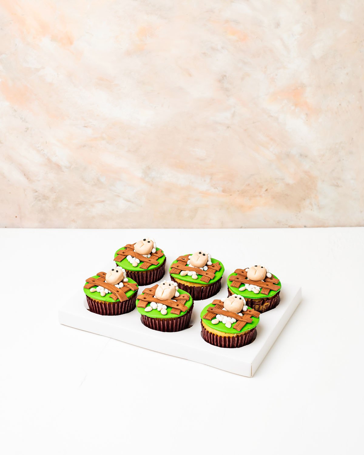 6 EID Cupcakes by NJD