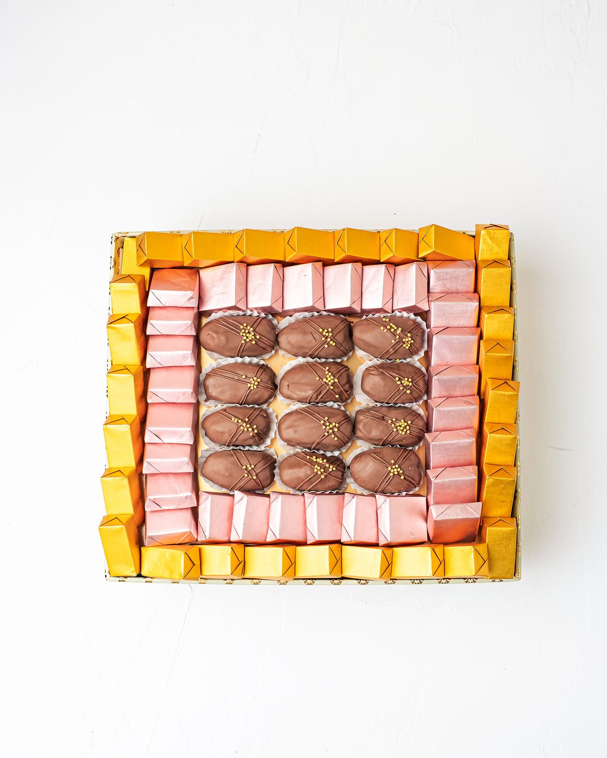 Gourmet Dates and Chocolates Gift