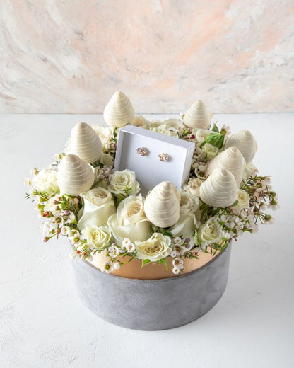 Isa Earrings Hamper by NJD