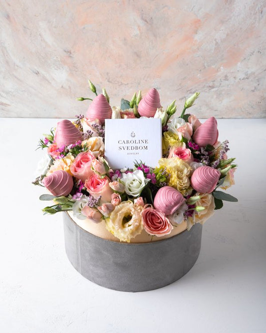 Estelle Necklace Hamper