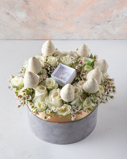 Caroline Svedbom Ring Gift Hamper by NJD