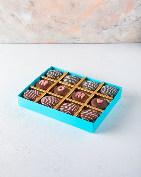 Mother's Day Chocolate Oreos