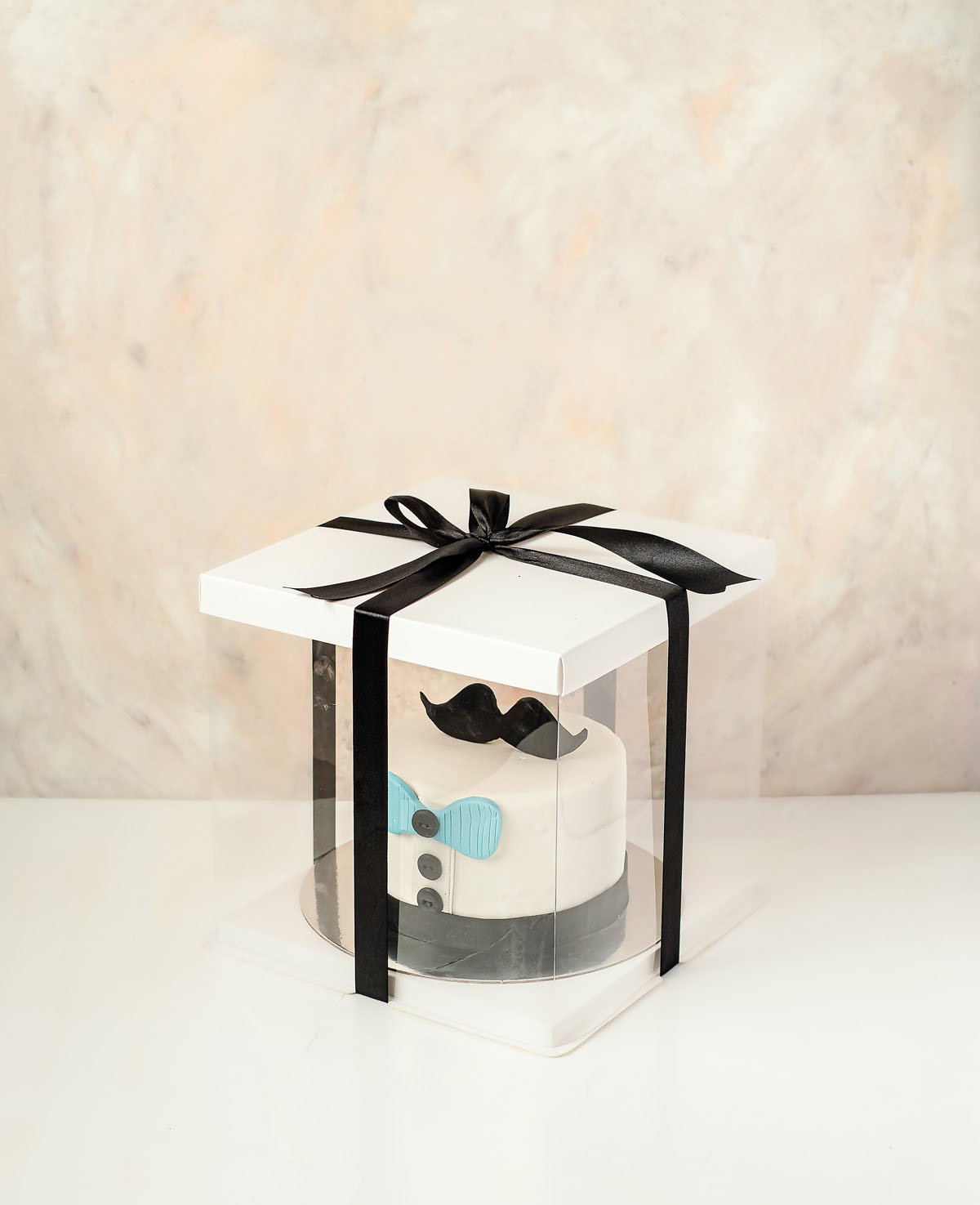 Mini Cake with Bow tie by NJD