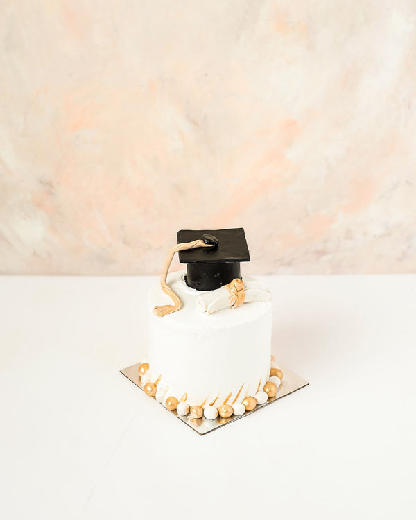 Mini Graduation Cake by NJD