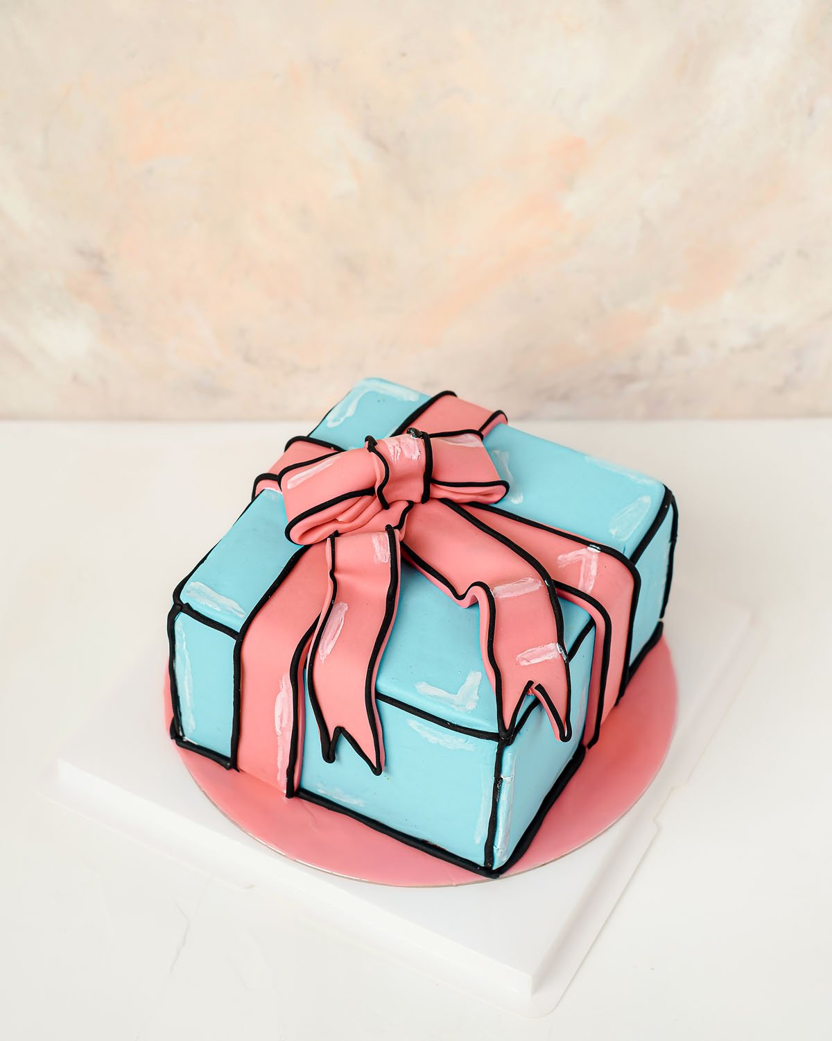 Gift Cartoon Cake by NJD