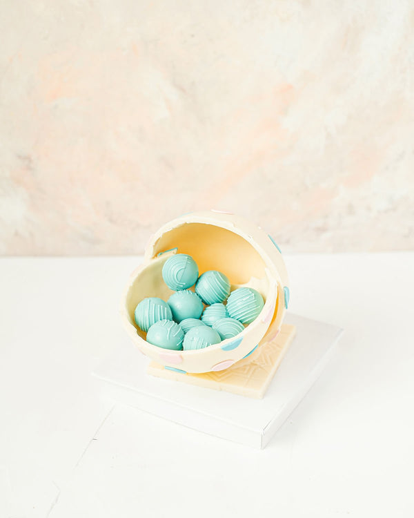 Gender Reveal Chocolate by NJD